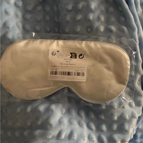Accessories - White Sleep Mask